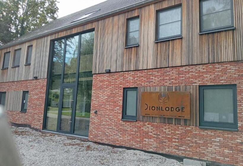 مبيت وإفطار Dionbulles & Dionlodge Guesthouse, Private Wellness Pool In Option