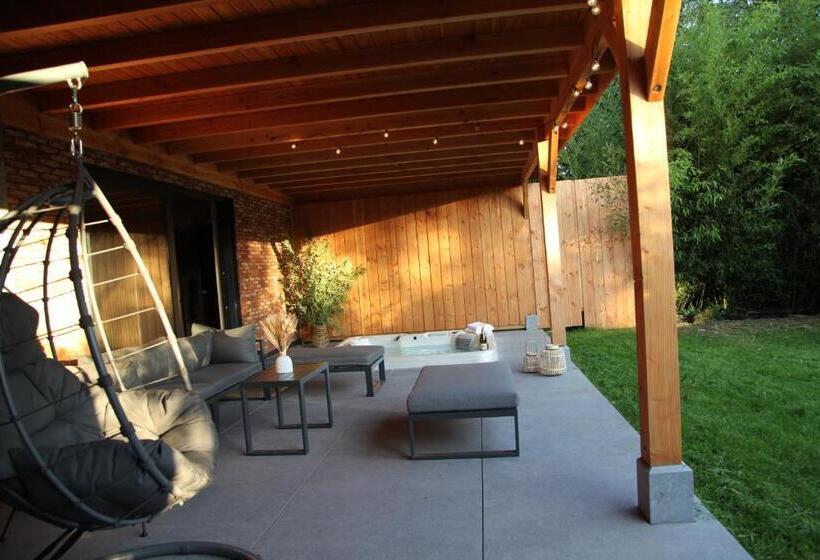 住宿加早餐  Dionbulles & Dionlodge Guesthouse, Private Wellness Pool In Option