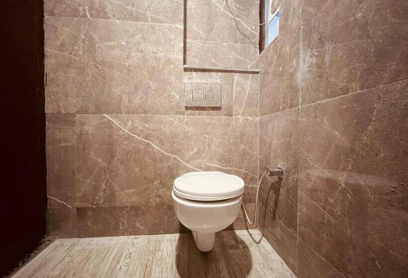 مبيت وإفطار Wooib Hotels, Haridwar