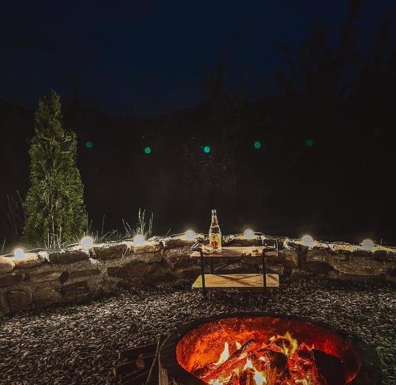 צימר Elysian Fields   Tiny House  Evergreen