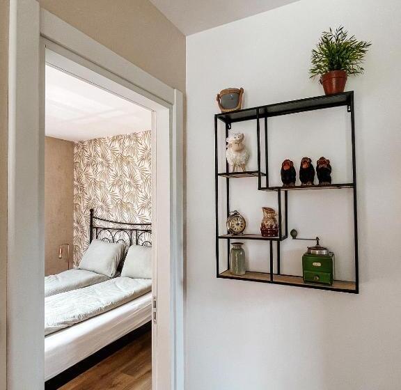 צימר Elysian Fields   Tiny House  Evergreen