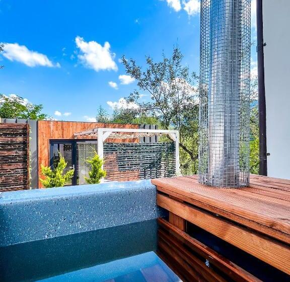 צימר Elysian Fields   Tiny House  Evergreen