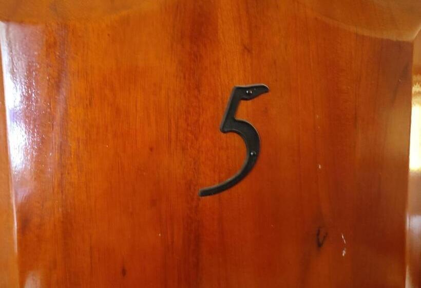 민박 Hostal Villa Escondida