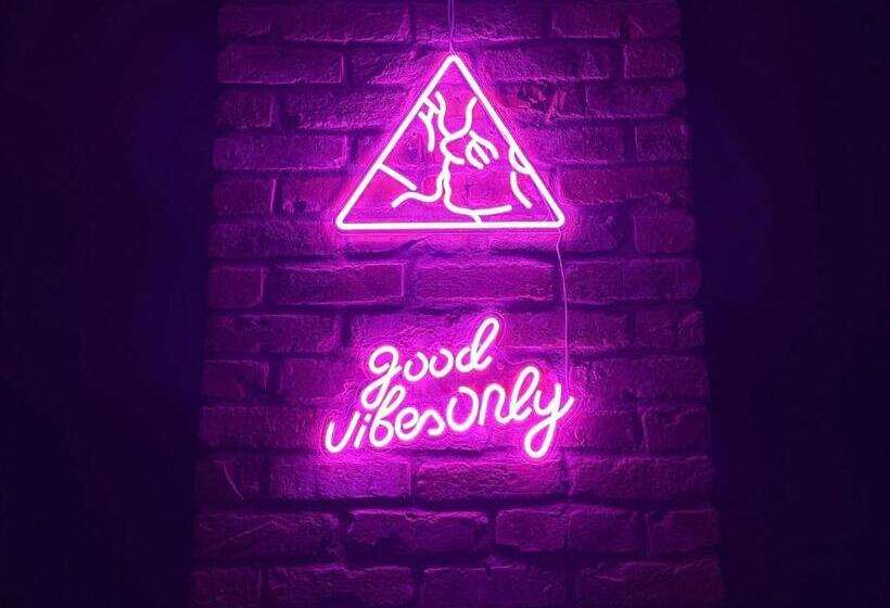 مبيت وإفطار Industrial House 3