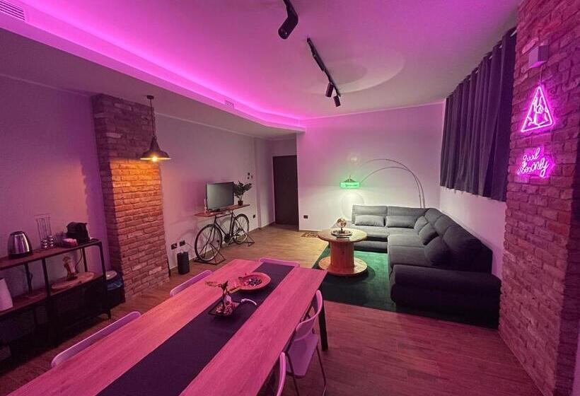 مبيت وإفطار Industrial House 3