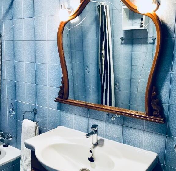 צימר La Casa De Abuela Habitaciones Con Baño Compartido En El Casco Histórico De Frigiliana Sólo Adultos