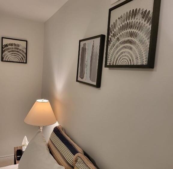 ベッドアンドブレックファースト New Luxury Home