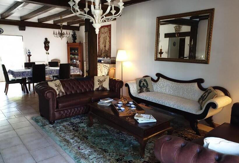 Bed and Breakfast Maison St. James