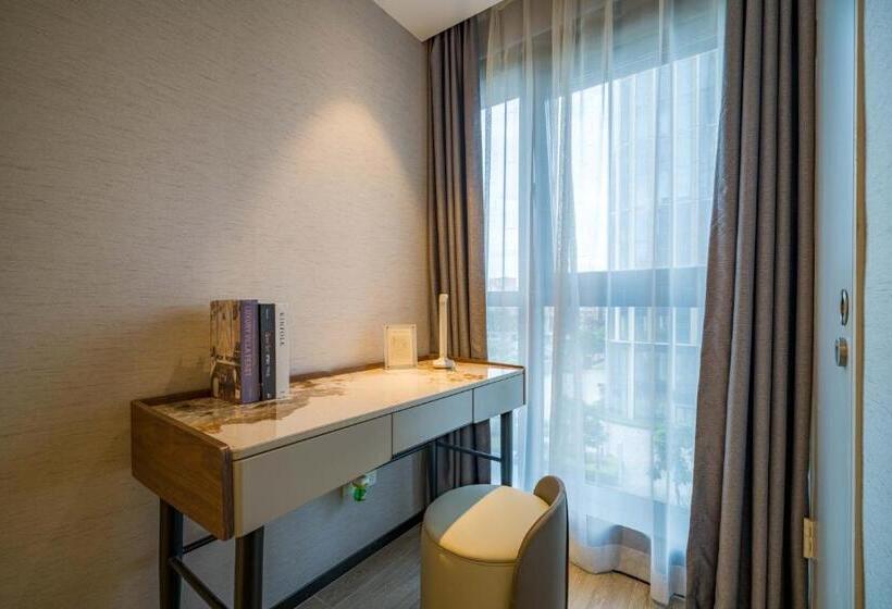 Boston Executive Apartments