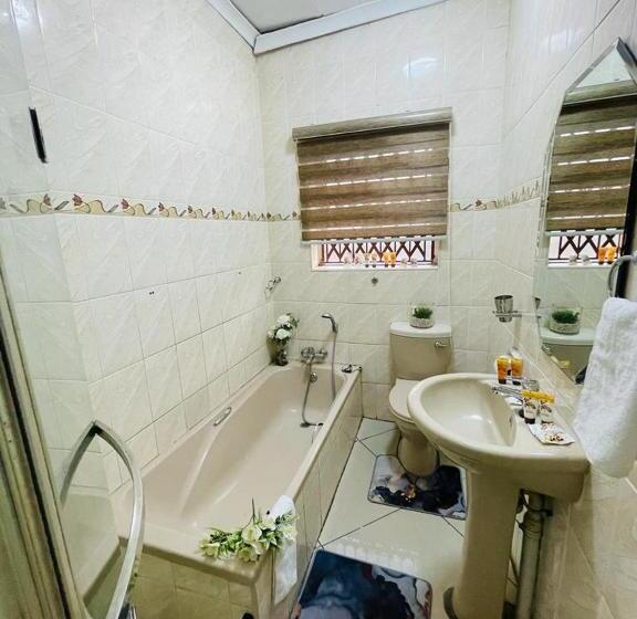 Glamour C Rane Lodge