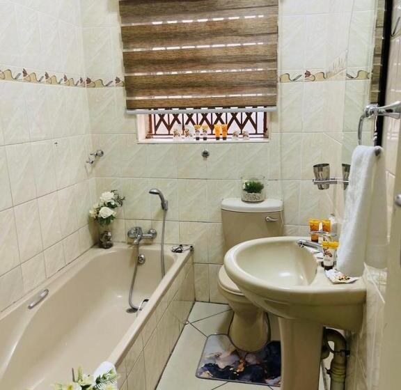 Glamour C Rane Lodge