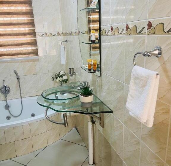 Glamour C Rane Lodge