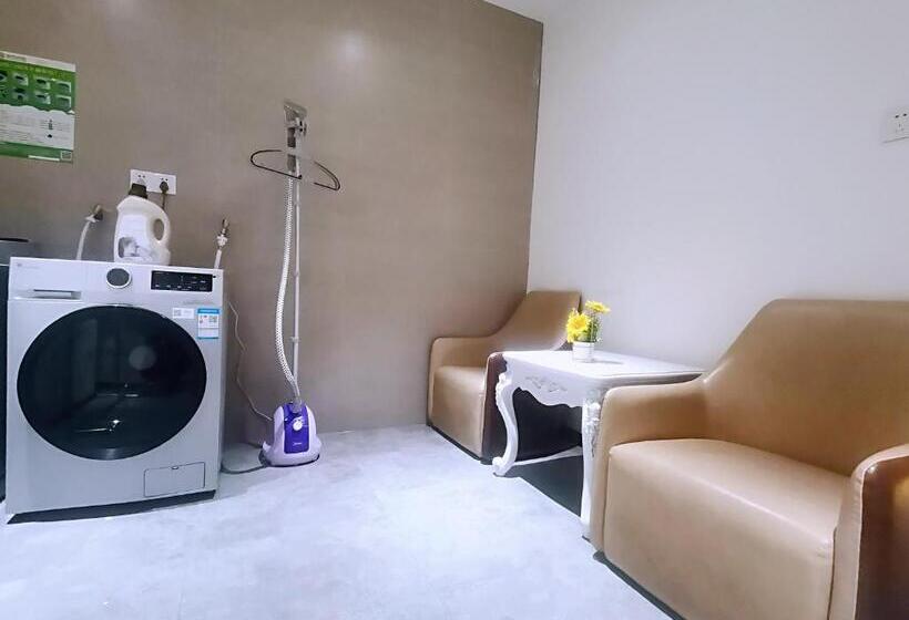 Dingwang Hotel   Guangzhou High Speed Rail South Railway Station Chencun Metro Station