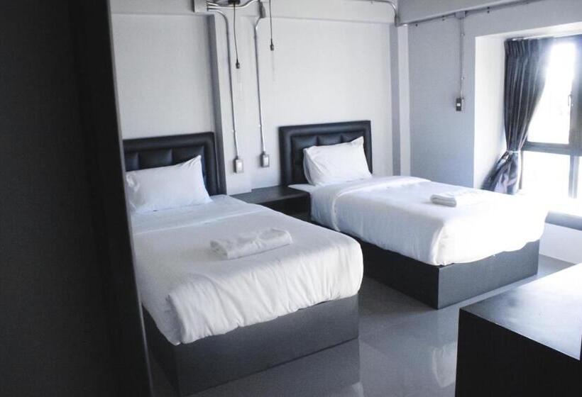 Hôtel ประทายบุรี โฮเทล แอนด์ รีสอร์ท