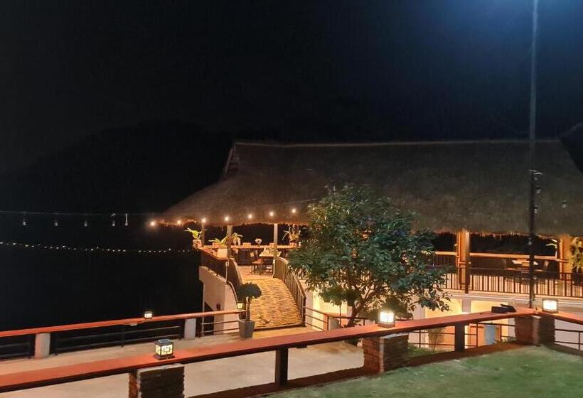 Отель สวนส่อผ่า&ฟาร์มสเตย์