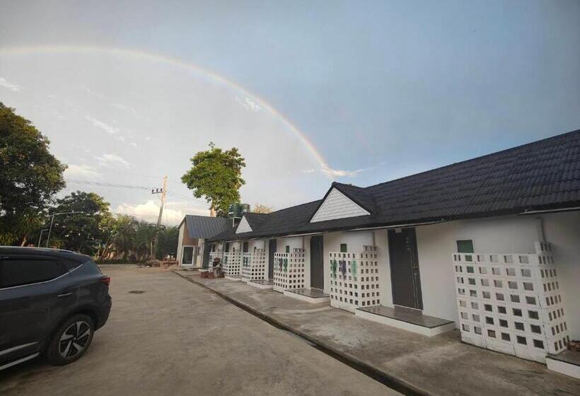 Отель ริมธารริเวอร์เพลส