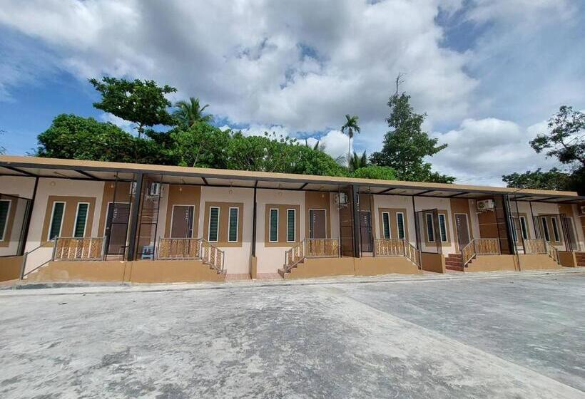 Отель ริมธารริเวอร์เพลส