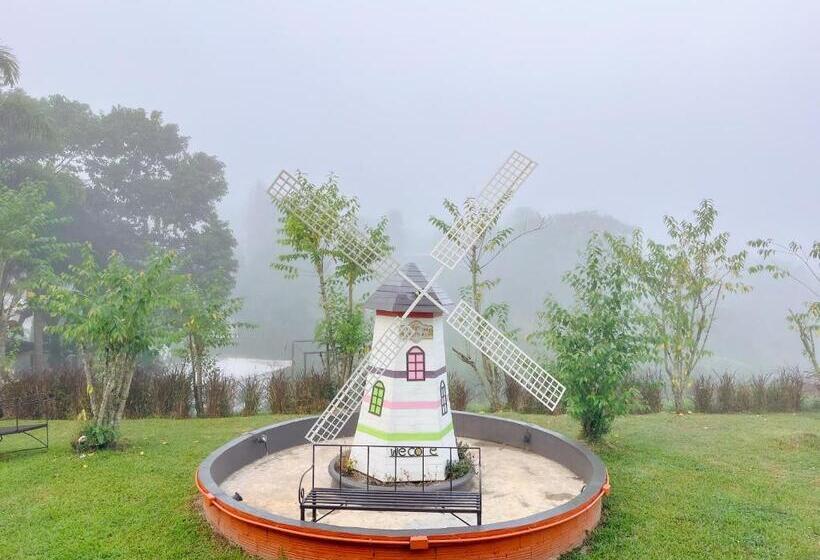 Отель เนริสารีสอร์ท เขาค้อ