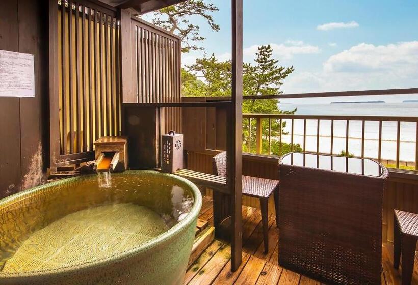 هتل 宵待ちの宿 萩一輪