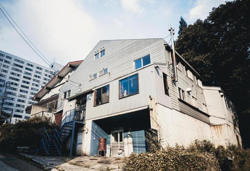 בית מלון כפרי 肆野 サンモリッツ三番館