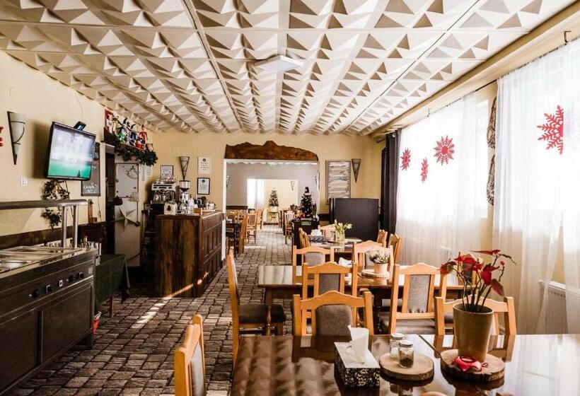 فندق Alpina Retezat