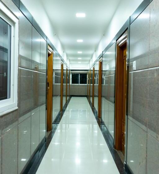 酒店 Aruna Residency