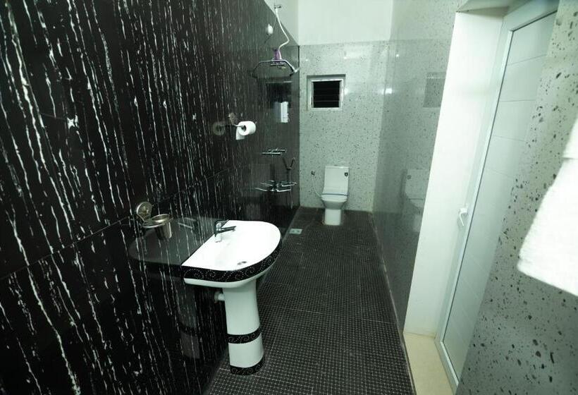 酒店 Aruna Residency