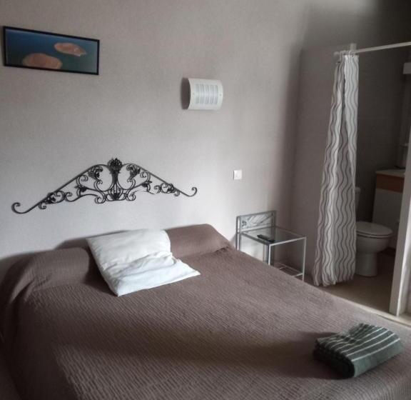 ホテル Bar Restaurant O Regal