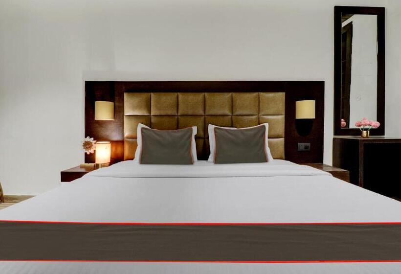 فندق Collection O Mount N Woods