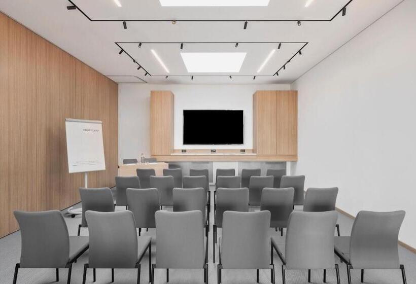 호텔 Courtyard By Marriott Biel Bienne