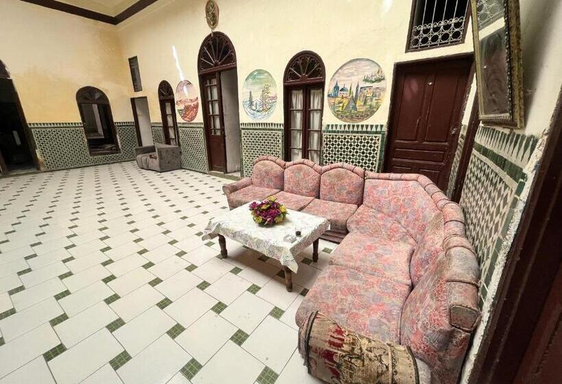 هتل کپسول Du Parc