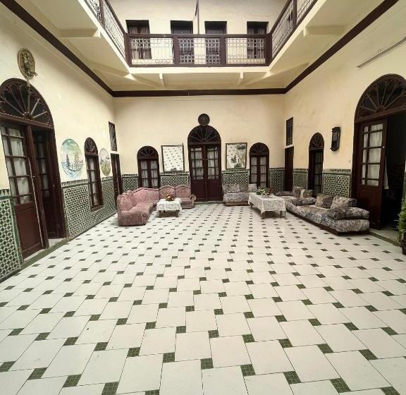 هتل کپسول Du Parc