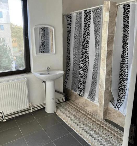 Капсульный Oтель For Workers