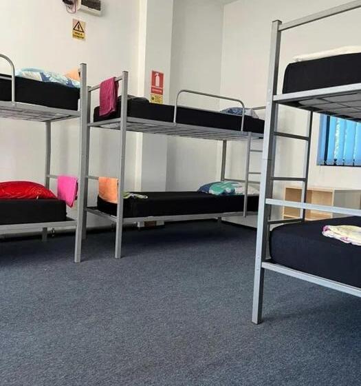 Капсульный Oтель For Workers