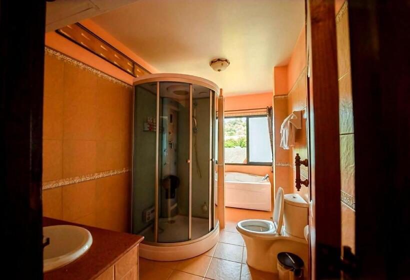 Отель ดอยหมอกดอกไม้รีสอร์ท Doimok Dokmai Resort