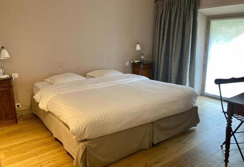 Отель Golf De Rebetz  Domaine De Rebetz