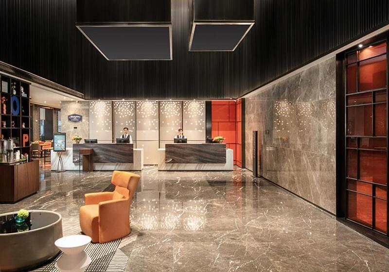 בית מלון כפרי Hampton By Hilton Foshan Dali