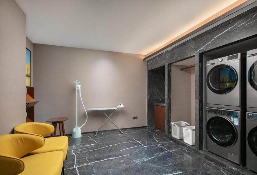 בית מלון כפרי Hampton By Hilton Foshan Dali