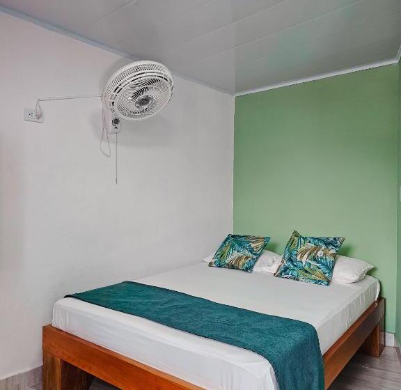 בית מלון כפרי Hosteria La Medusa