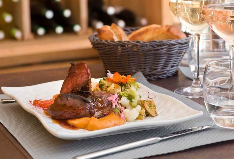 Отель Hôtel Les Sources