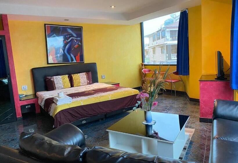 هتل Koeing Mansion