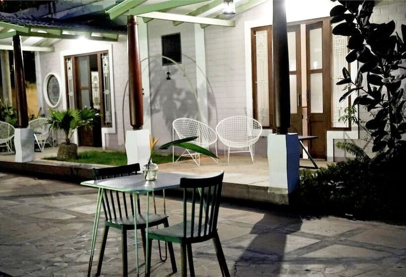 בית מלון כפרי Lahe By Loka