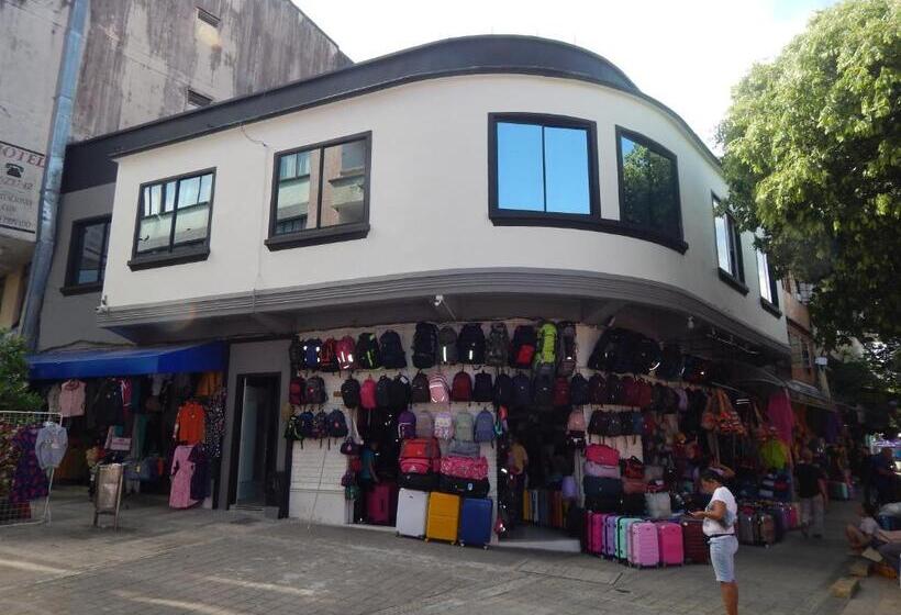 هتل Medellin Villavicencio