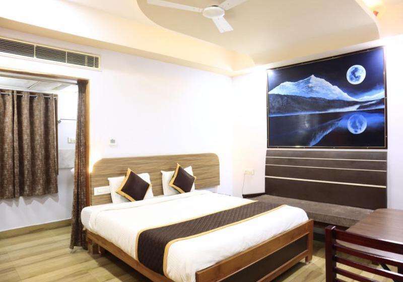 فندق Namo Inspire Smart Inn Llp