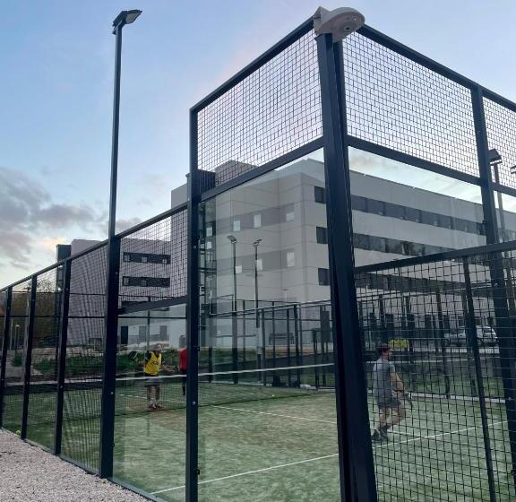 هتل Nodis Madrid Pozuelo