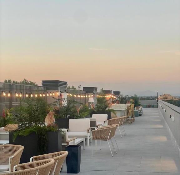 هتل Nodis Madrid Pozuelo