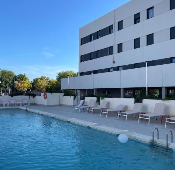 هتل Nodis Madrid Pozuelo