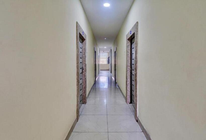 בית מלון כפרי Oyo Flagship At Home Grand