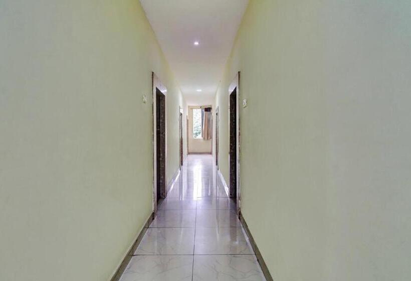 בית מלון כפרי Oyo Flagship At Home Grand