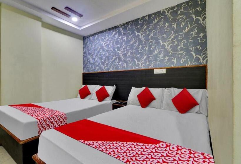 בית מלון כפרי Oyo Flagship At Home Grand